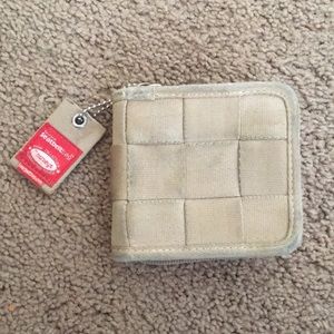 Harvey’s Original Seatbelt Wallet